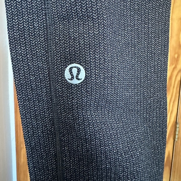 Lululemon Speed Up Tight 28" Size 4 Luxtreme Knit Heathered Black Herringbone - Picture 10 of 16